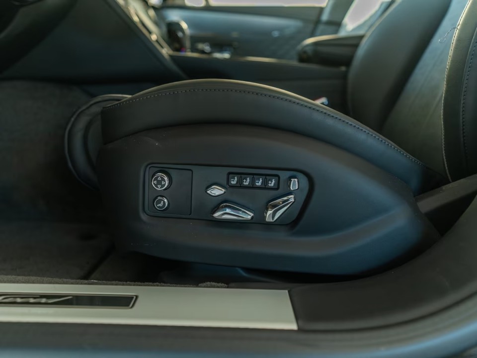 Bentley Flying Spur Speed - foto 16