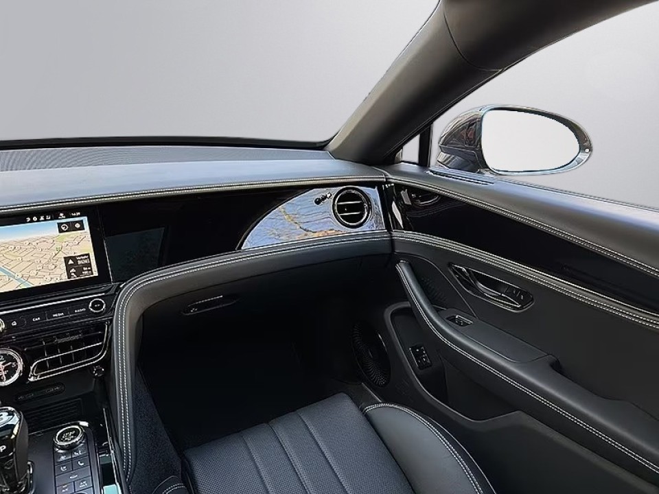 Bentley Flying Spur V8 Hybrid - foto 15