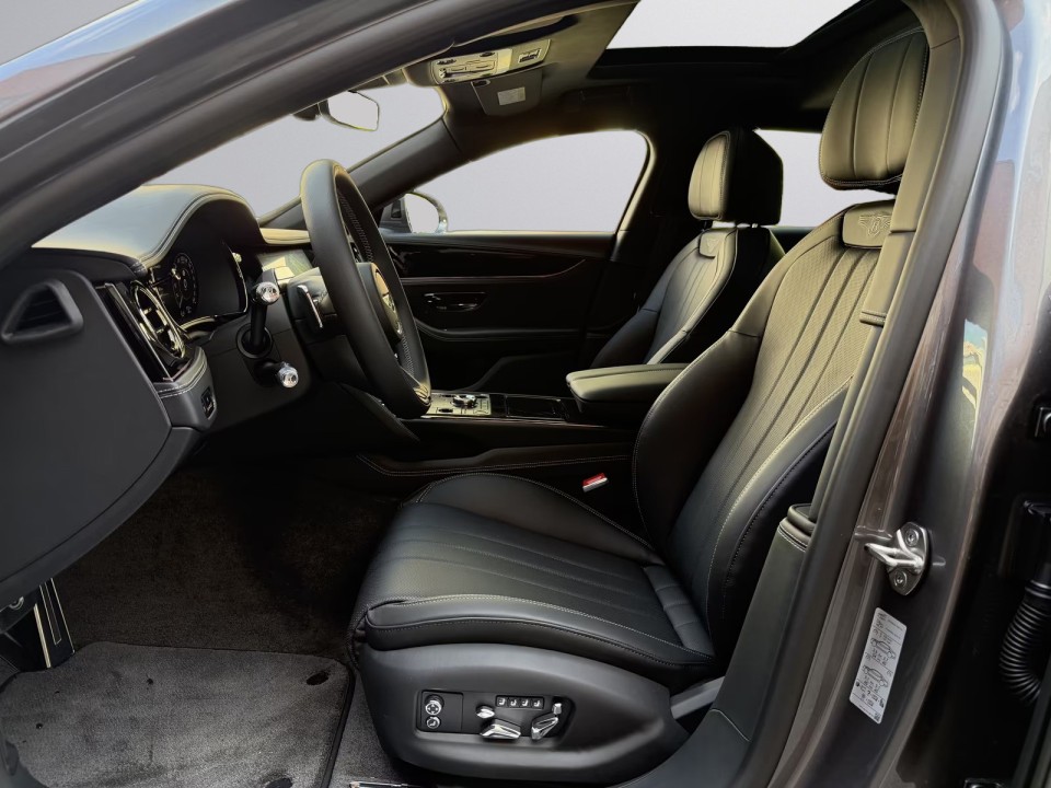 Bentley Flying Spur V8 Hybrid - foto 12