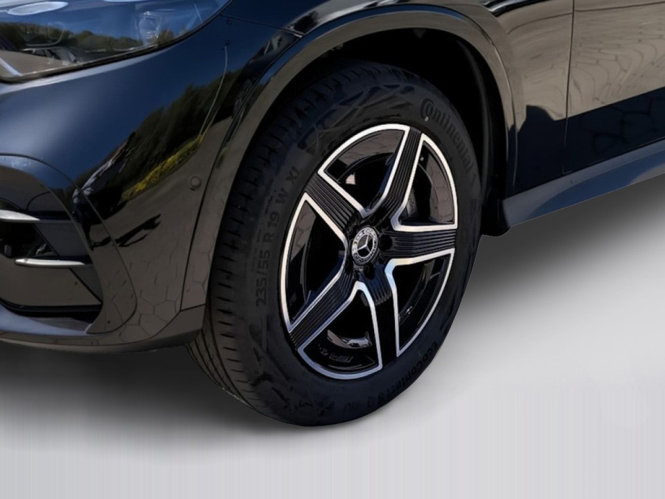 Mercedes-Benz GLC 300e 4MATIC - foto 17