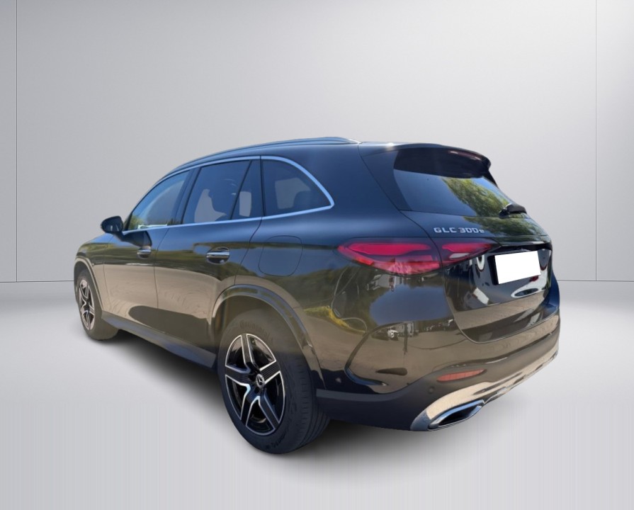 Mercedes-Benz GLC 300e 4MATIC (4)