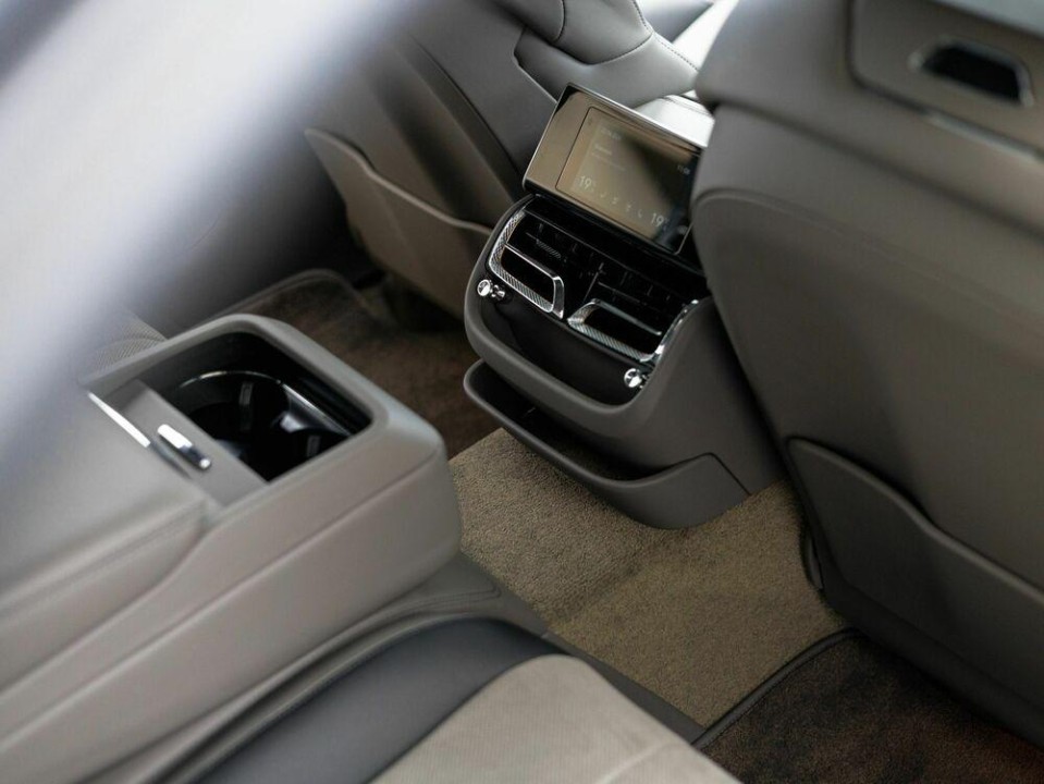 Bentley Flying Spur S V8 - foto 24