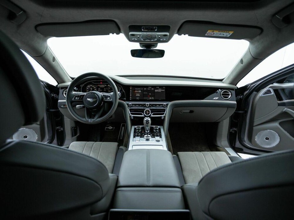 Bentley Flying Spur S V8 - foto 11