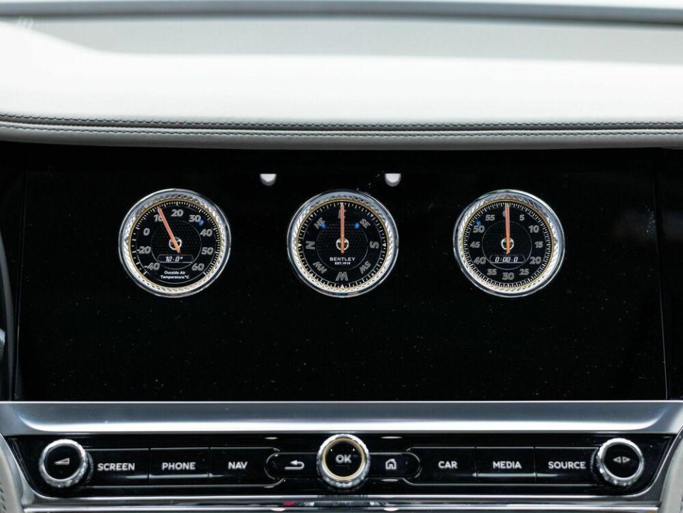 Bentley Flying Spur S V8 - foto 29
