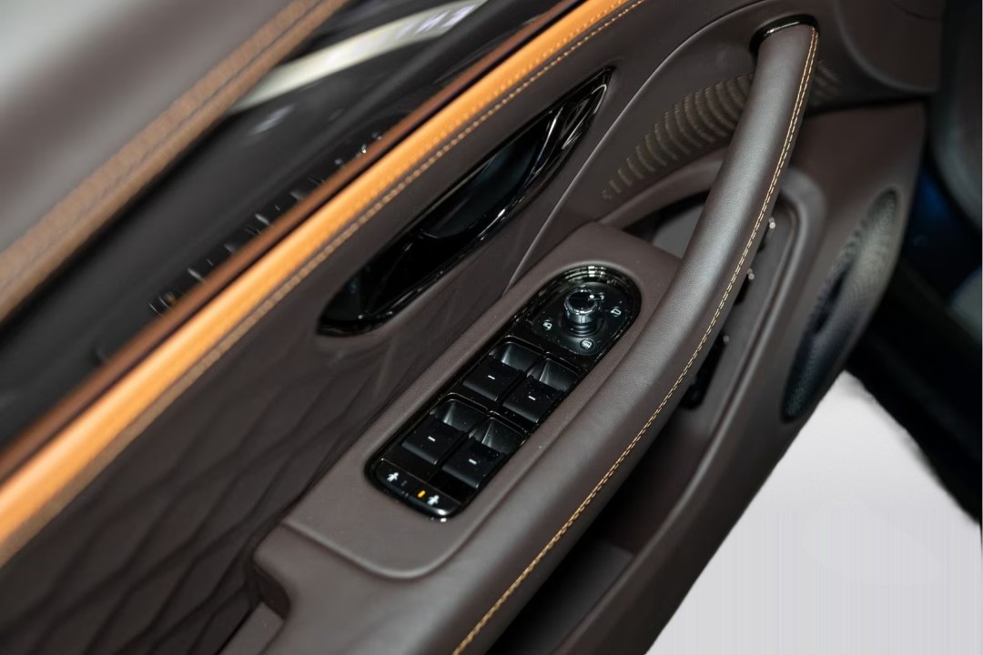 Bentley Flying Spur Speed - foto 21