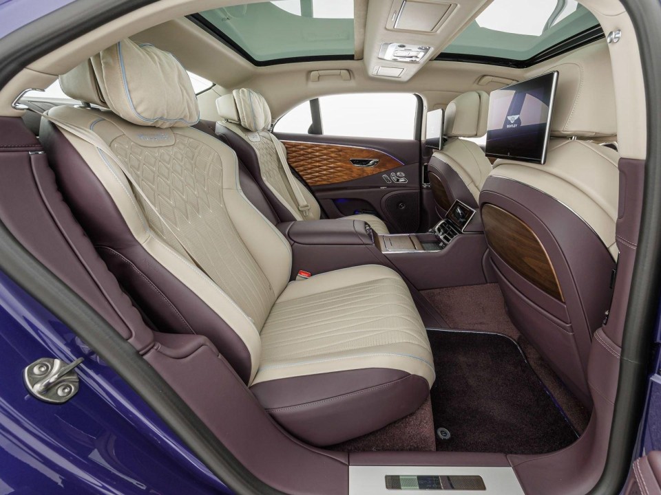 Bentley Flying Spur W12 Mulliner - foto 10
