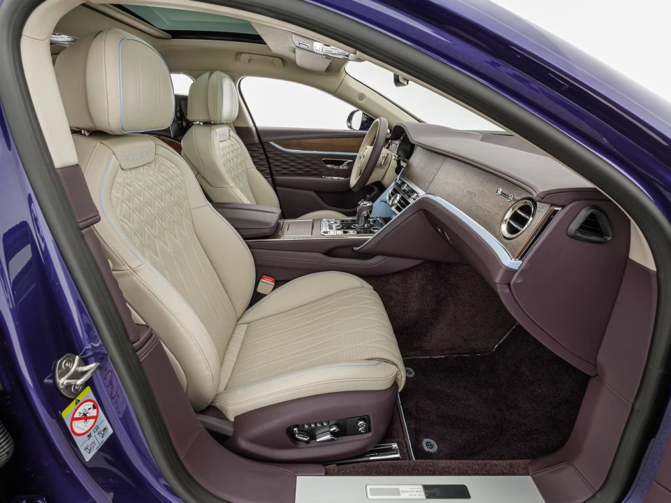 Bentley Flying Spur W12 Mulliner - foto 12