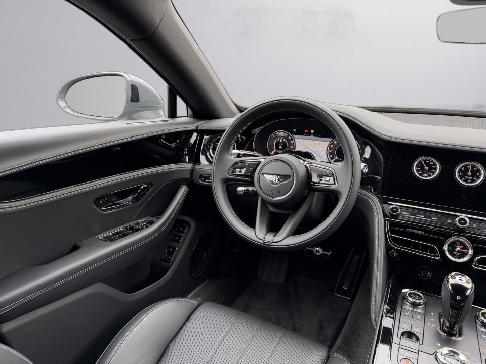 Bentley Flying Spur V8 Hybrid - foto 17
