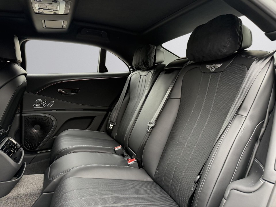 Bentley Flying Spur V8 Hybrid - foto 12