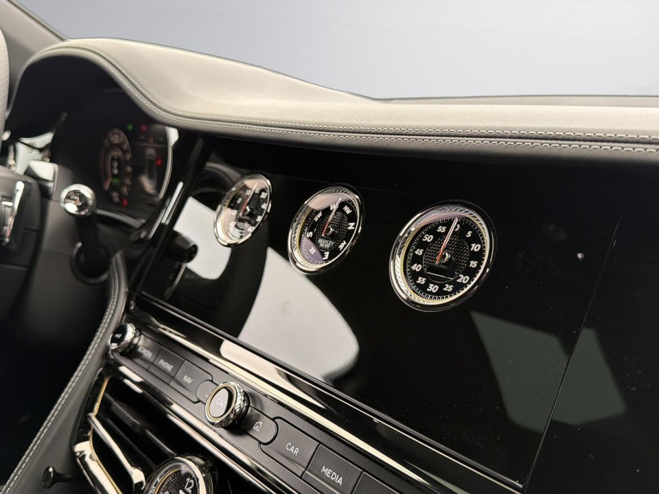 Bentley Flying Spur V8 Hybrid - foto 21