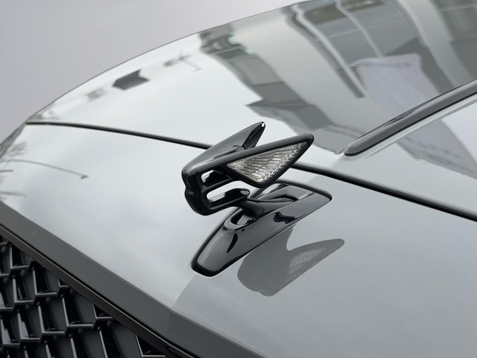 Bentley Flying Spur V8 Hybrid - foto 27