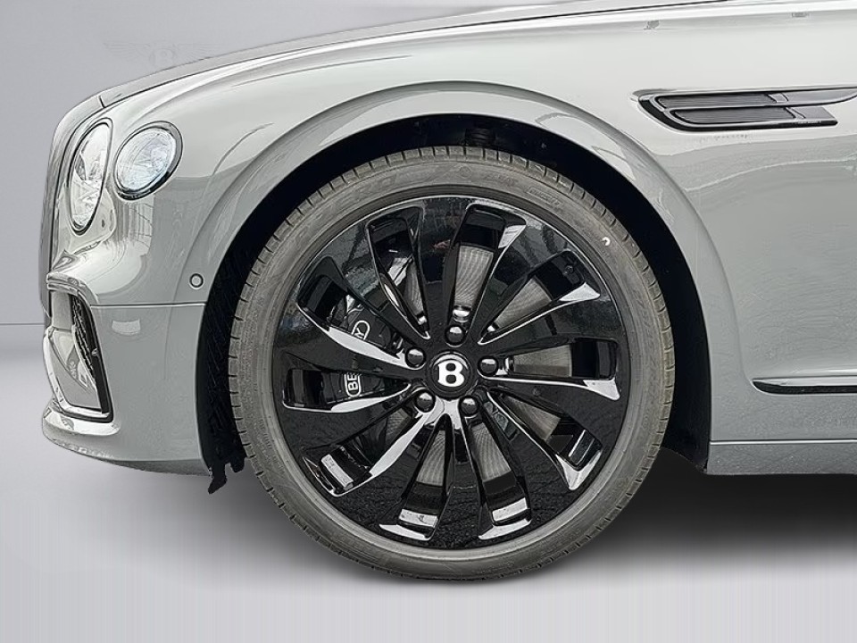 Bentley Flying Spur V8 Hybrid - foto 29