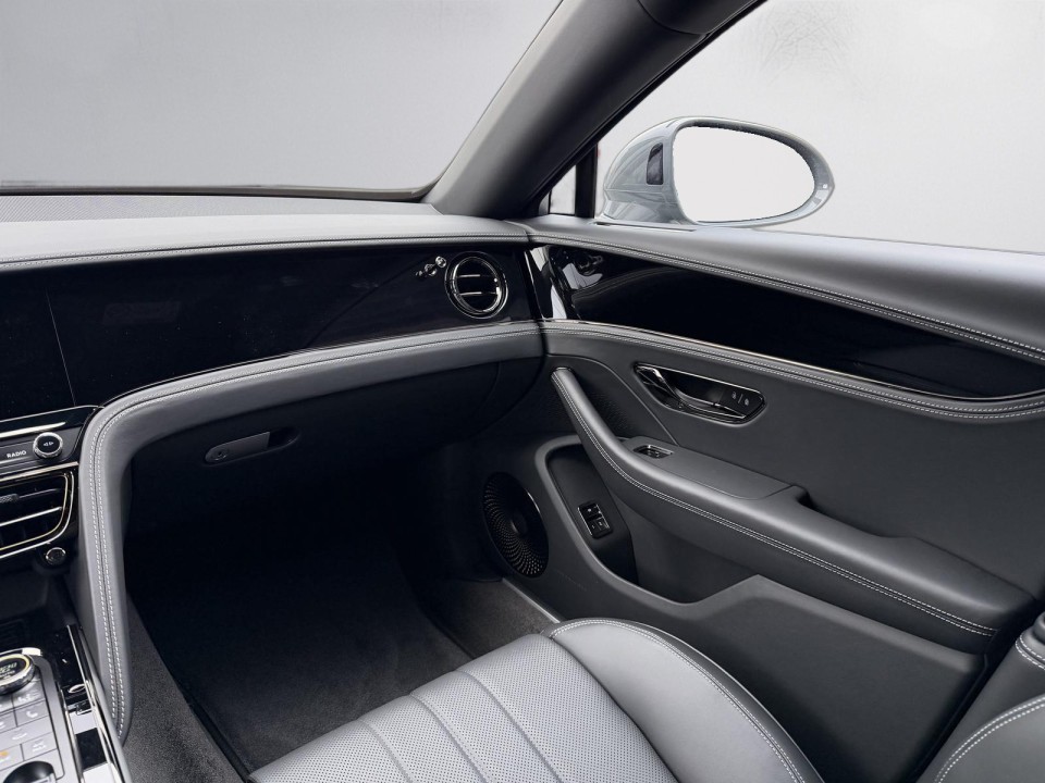 Bentley Flying Spur V8 Hybrid - foto 18