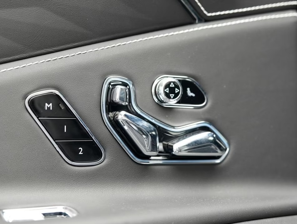 Bentley Flying Spur W12 Speed - foto 38