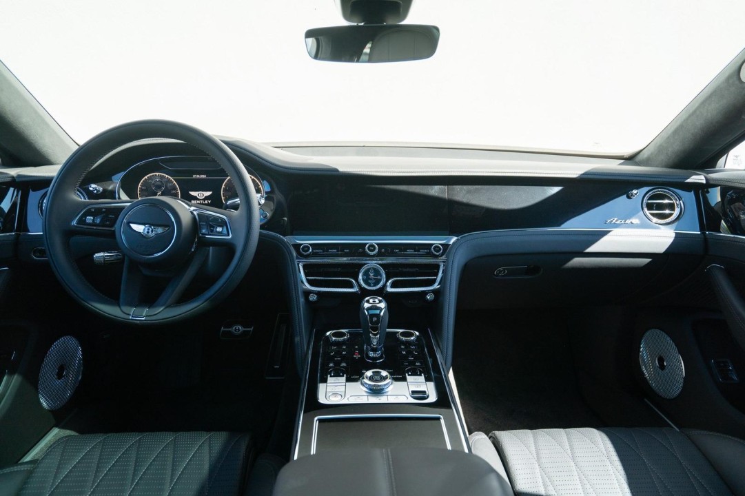 Bentley Flying Spur Azure V8 - foto 12