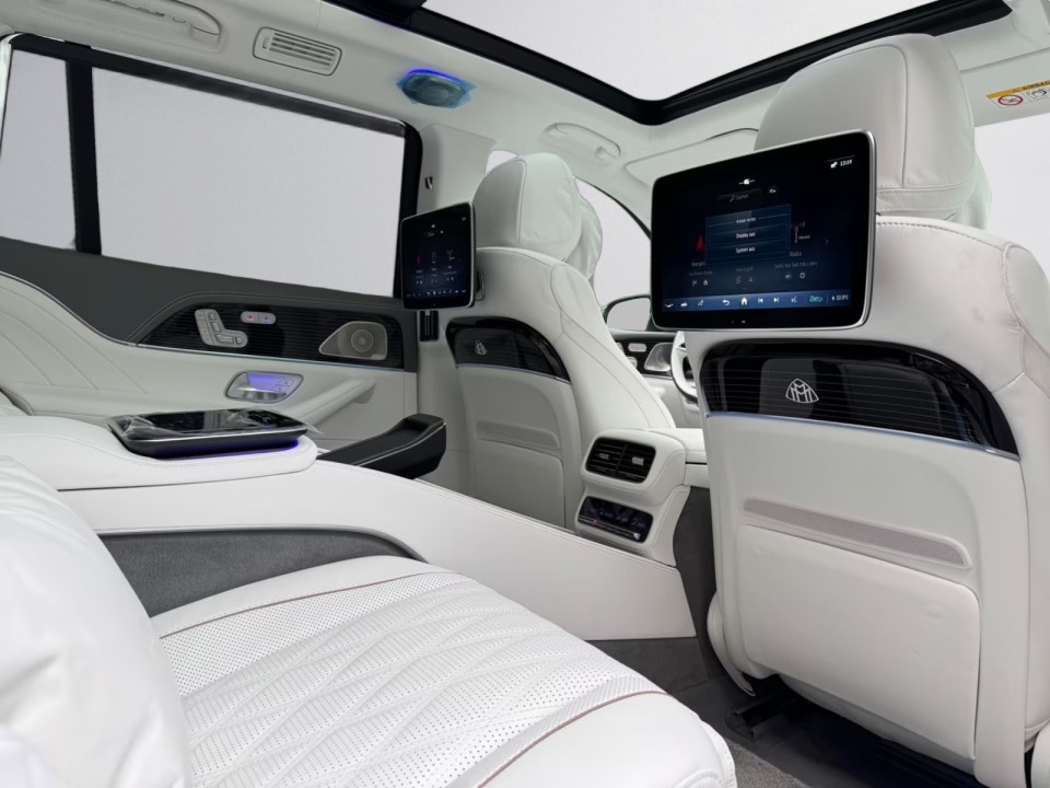 Mercedes-Benz GLS Maybach 600 - foto 29