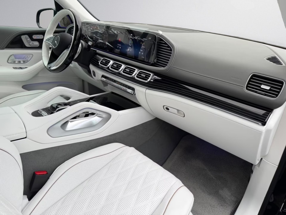 Mercedes-Benz GLS Maybach 600 - foto 10