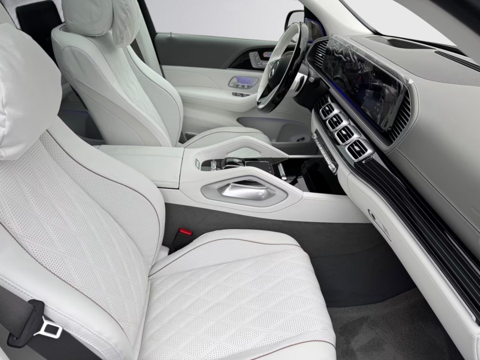 Mercedes-Benz GLS Maybach 600 - foto 12