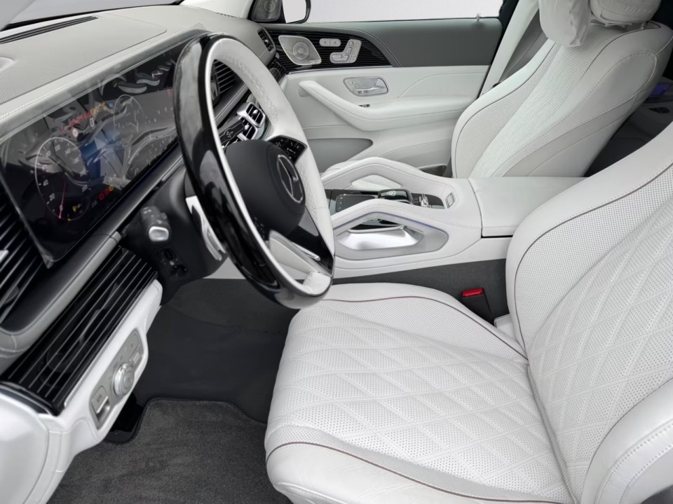 Mercedes-Benz GLS Maybach 600 - foto 13