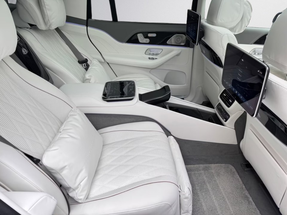 Mercedes-Benz GLS Maybach 600 - foto 26