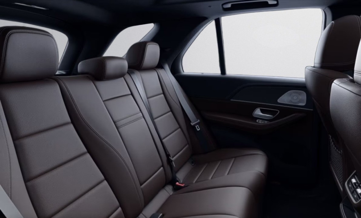 Mercedes-Benz GLE 400d 4MATIC AMG - foto 15