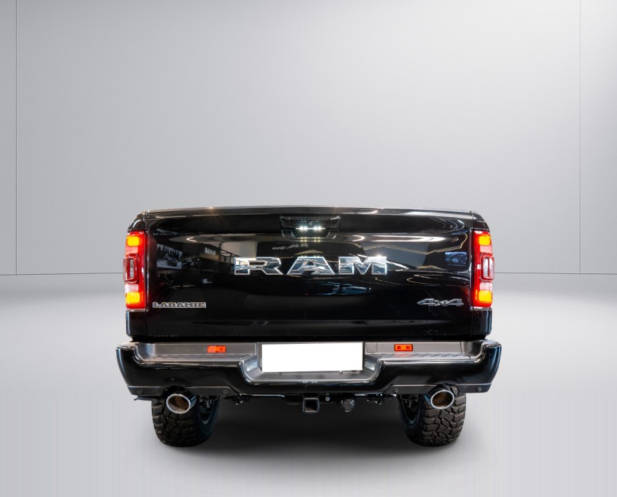 Dodge RAM 1500 Laramie Sport (3)
