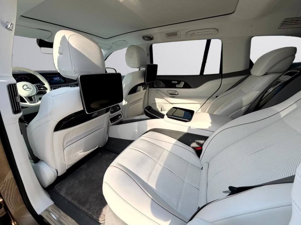 Mercedes-Benz GLS Maybach 600 4MATIC - foto 8