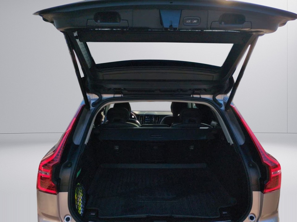 Volvo XC 60 Inscription Recharge - foto 18