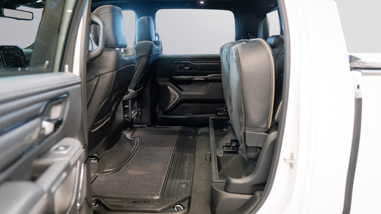 Dodge RAM 1500 Limited - foto 13