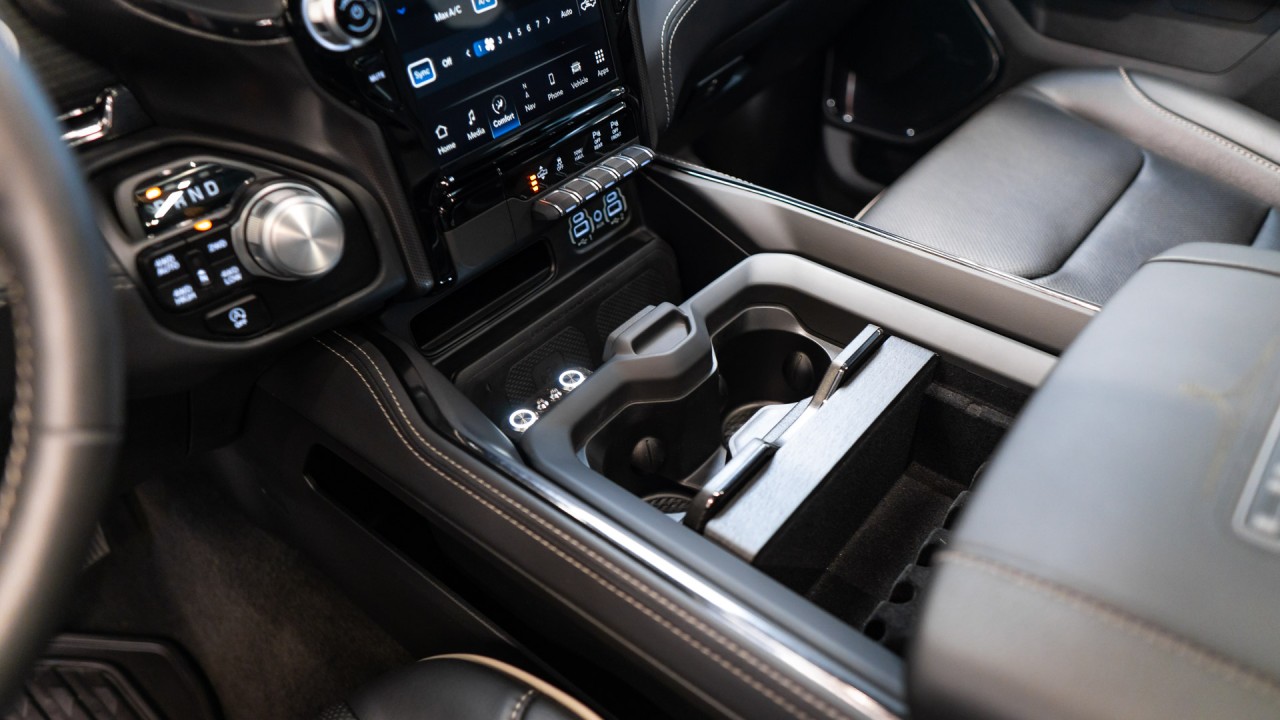 Dodge RAM 1500 Limited - foto 19