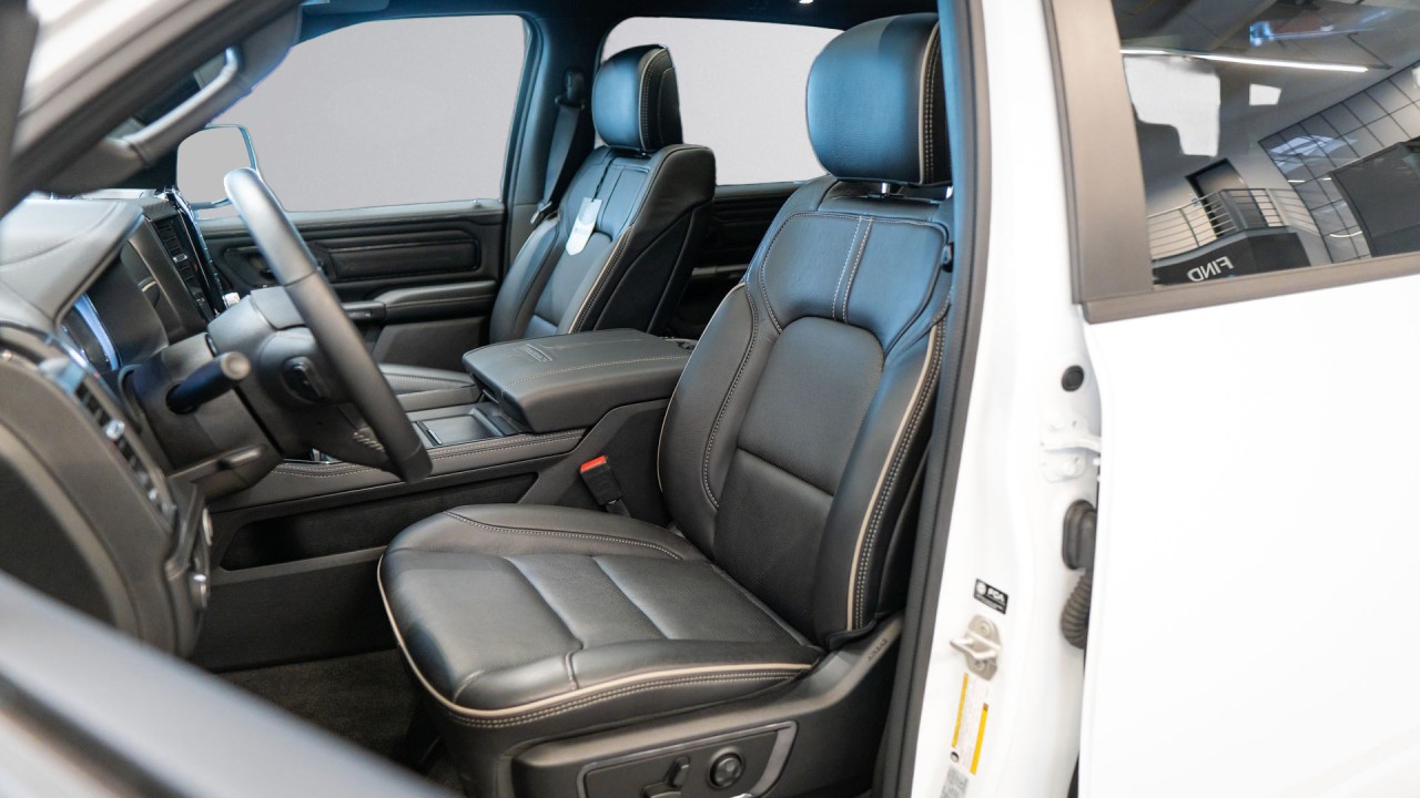 Dodge RAM 1500 Limited - foto 11