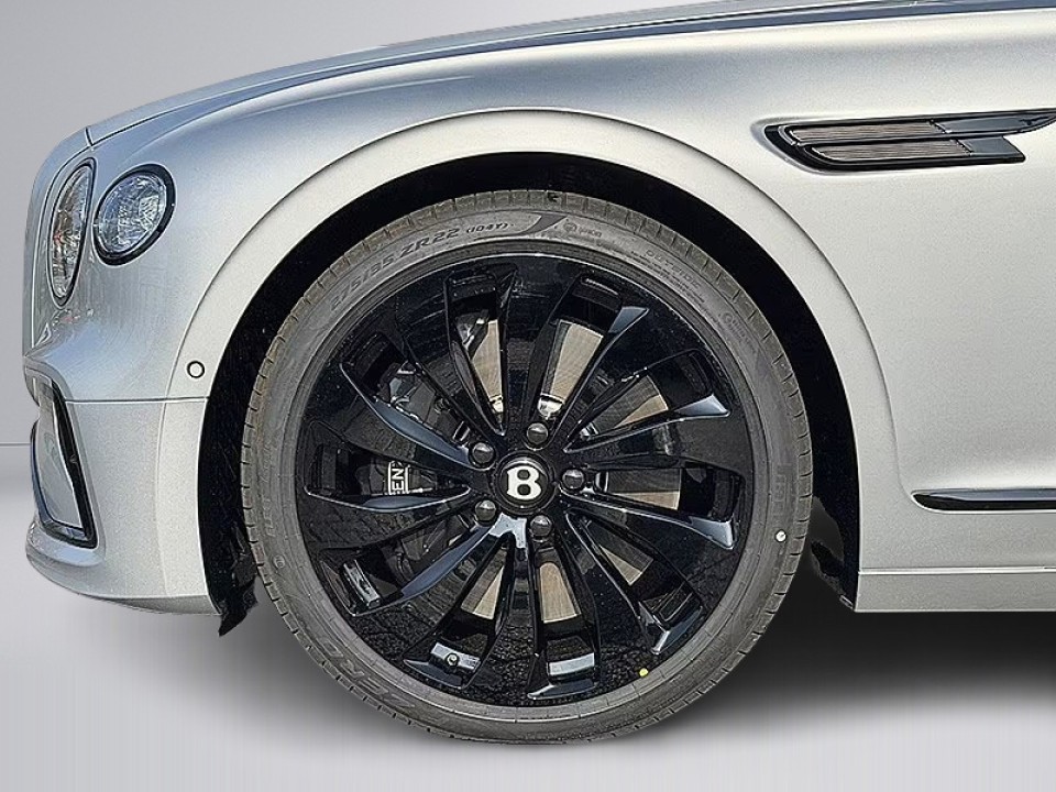 Bentley Flying Spur V8 Hybrid - foto 28