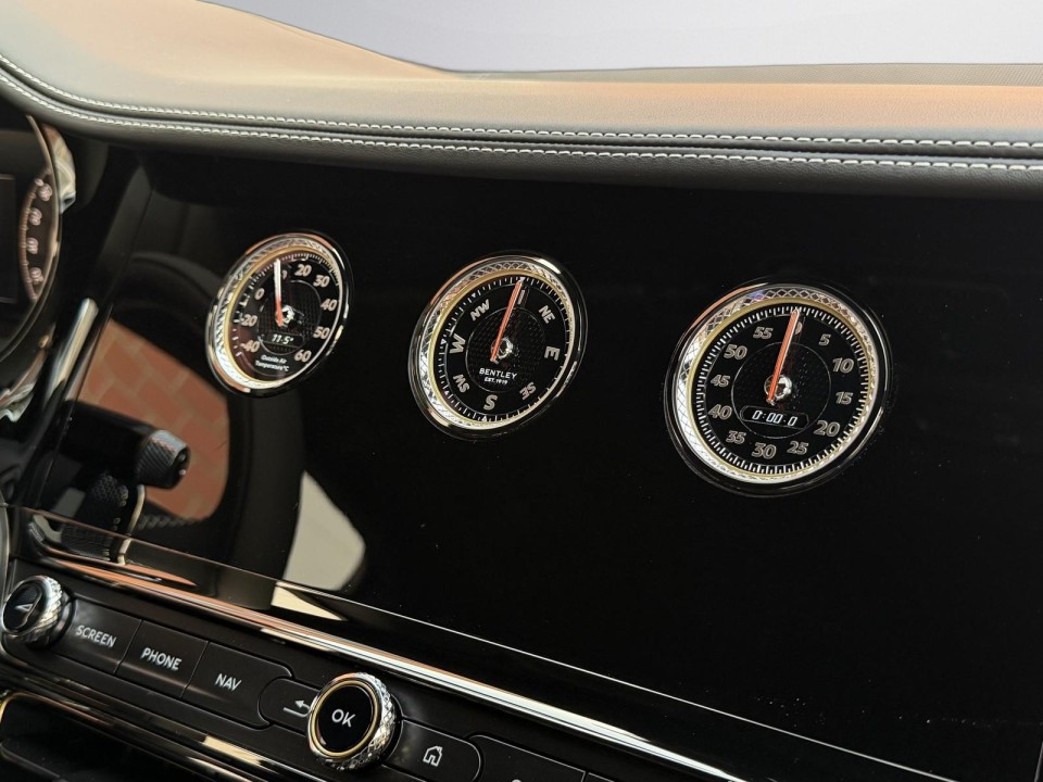 Bentley Flying Spur V8 Hybrid - foto 22