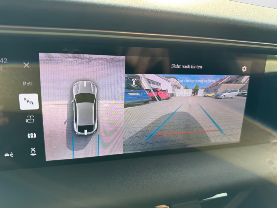 Porsche Macan - foto 16