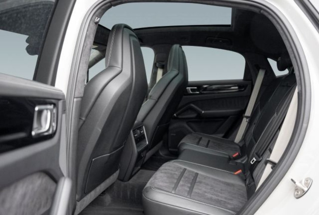 Porsche Cayenne GTS - foto 10