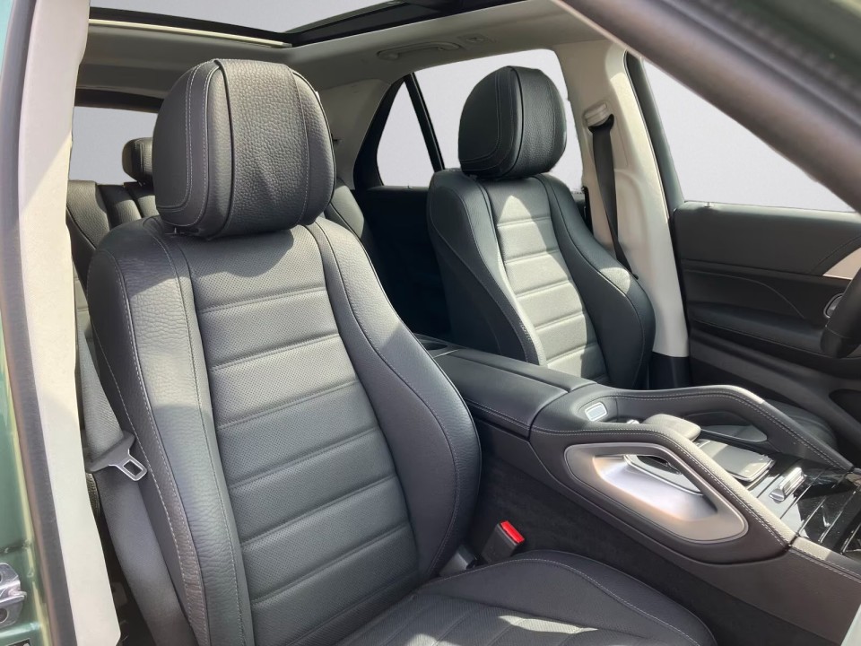 Mercedes-Benz GLE 400e 4MATIC AMG Line - foto 6