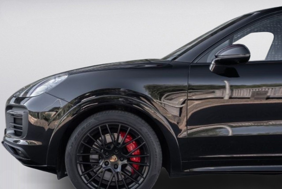 Porsche Cayenne Coupe GTS - foto 12