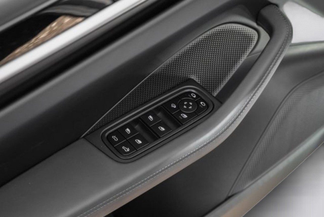 Porsche Macan - foto 12