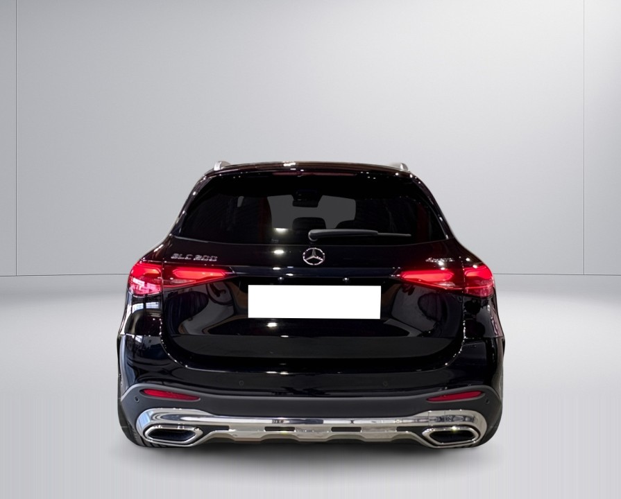 Mercedes-Benz GLC 200 4MATIC AMG Line (4)