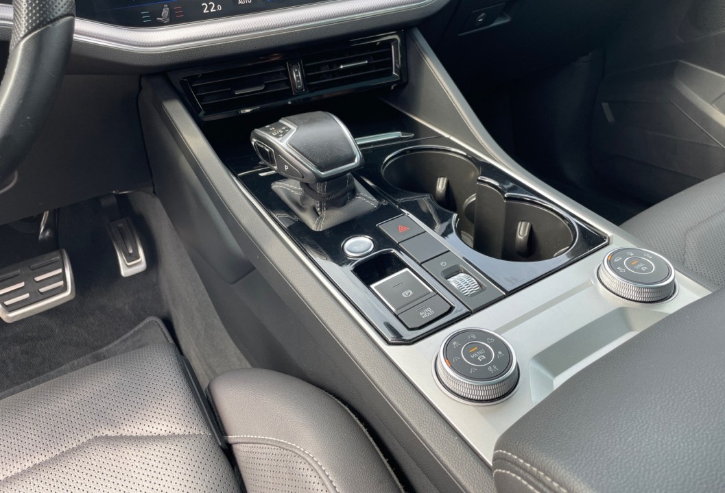 Volkswagen Touareg V6 TDI R-Line - foto 6