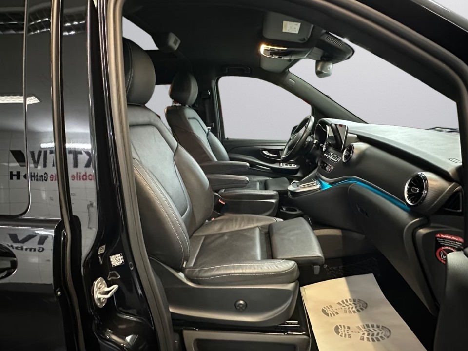 Mercedes-Benz V 300d AMG - foto 18