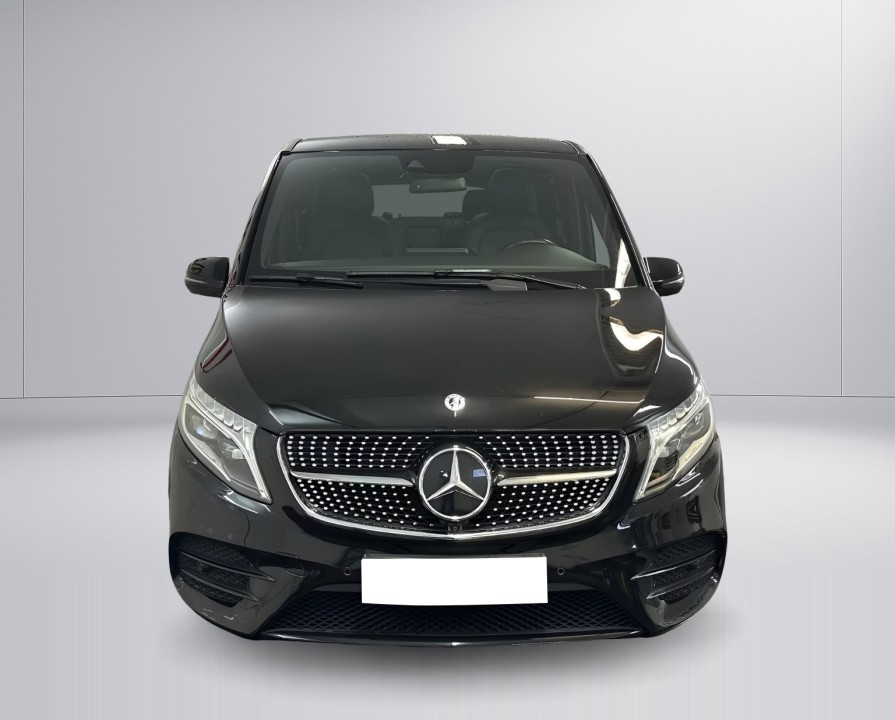 Mercedes-Benz V 300d AMG - foto 13