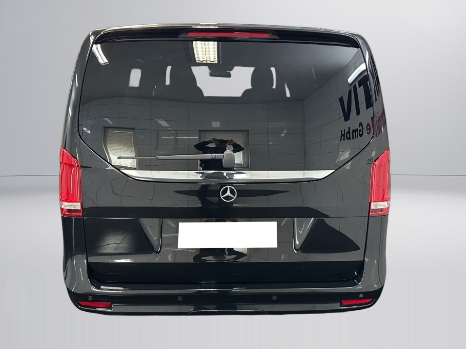 Mercedes-Benz V 300d AMG - foto 6