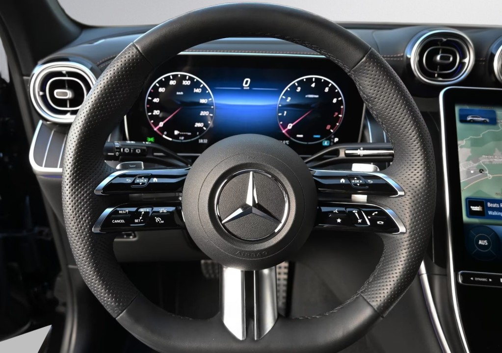 Mercedes-Benz GLC 300 4MATIC AMG - foto 14