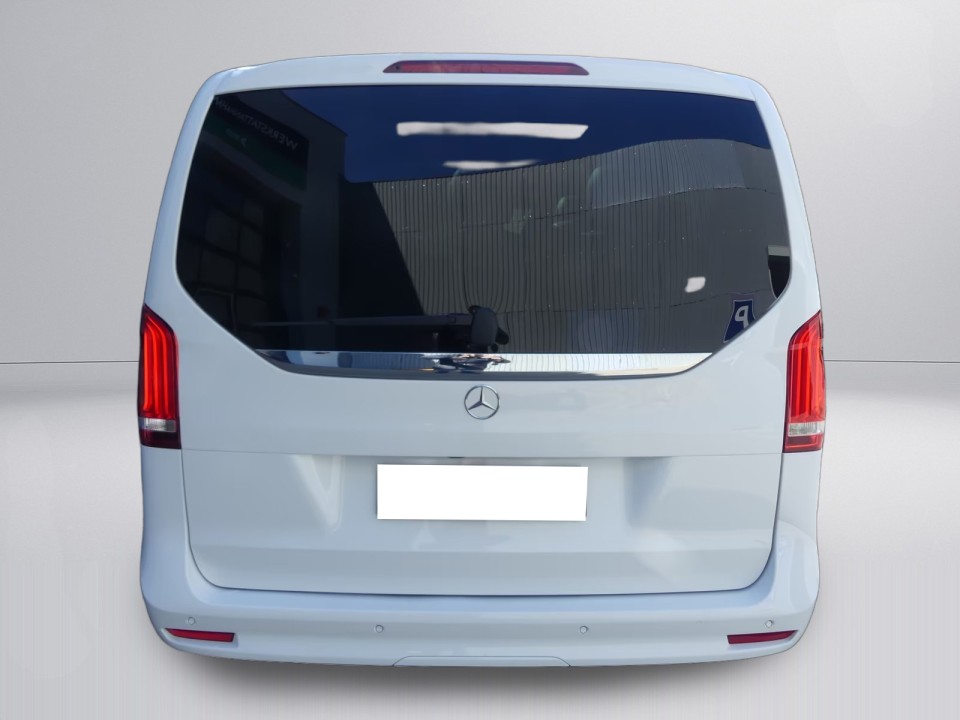 Mercedes-Benz V 300d 4MATIC (4)