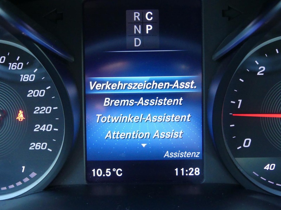 Mercedes-Benz V 300d 4MATIC - foto 21