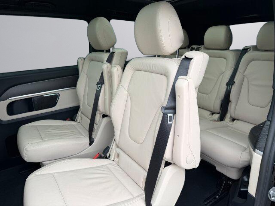 Mercedes-Benz V 300d 4MATIC AMG - foto 9