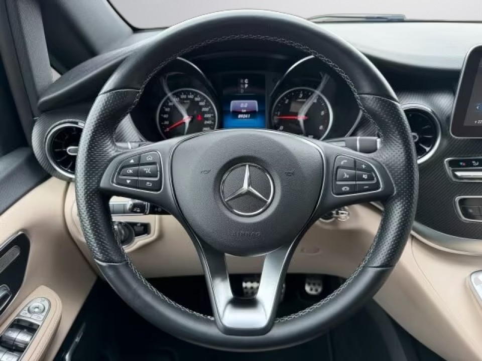 Mercedes-Benz V 300d 4MATIC AMG - foto 14