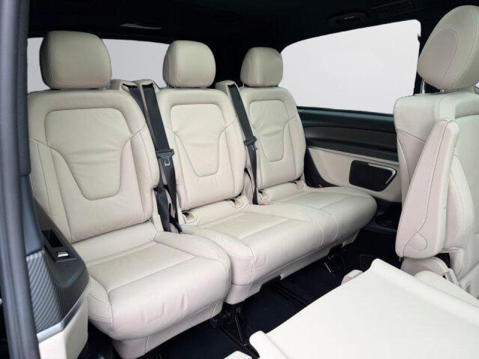 Mercedes-Benz V 300d 4MATIC AMG - foto 11