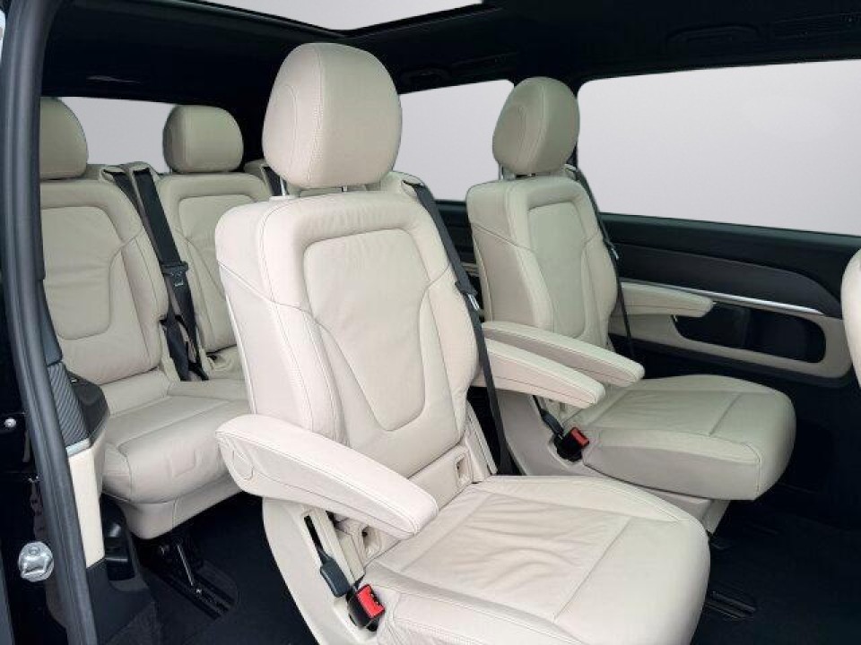 Mercedes-Benz V 300d 4MATIC AMG - foto 12